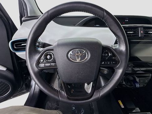 Certified 2019 Toyota Prius XLE w/ Carpet Mat Package image 11