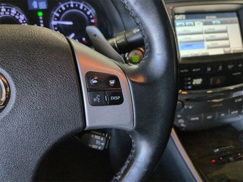 Used 2012 Lexus IS 250C w/ Luxury Pkg image 19