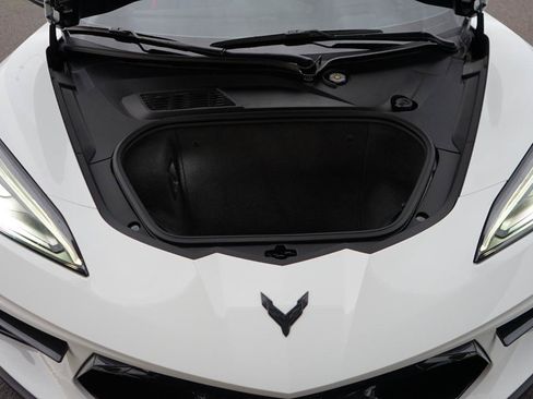Used 2023 Chevrolet Corvette Stingray Preferred Cpe w/ Z51 Performance Package RWD image 21