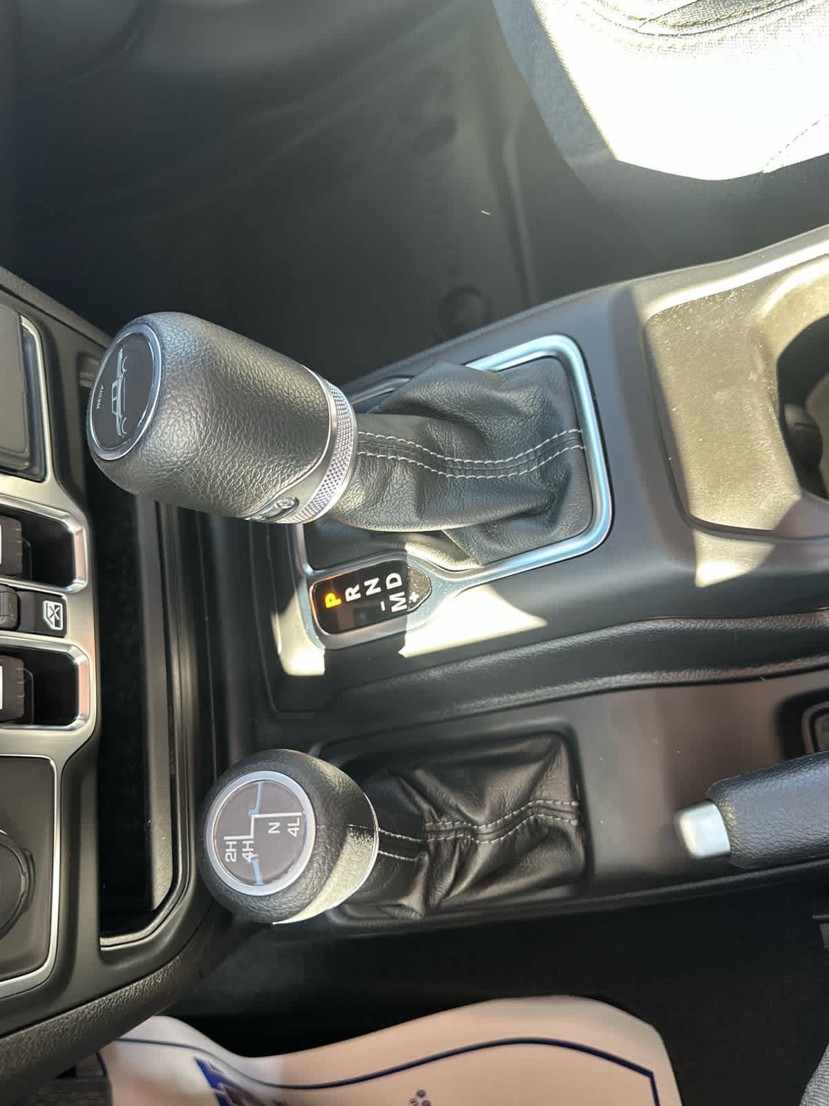 New 2025 Jeep Gladiator Sport AWD/4WD image 20