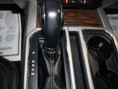 Used 2020 Ford F150 Lariat image 46