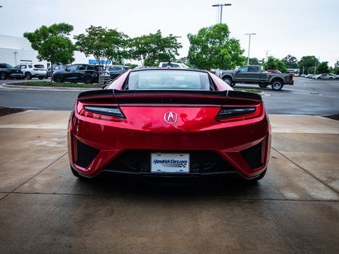 Used 2017 Acura NSX AWD/4WD image 10