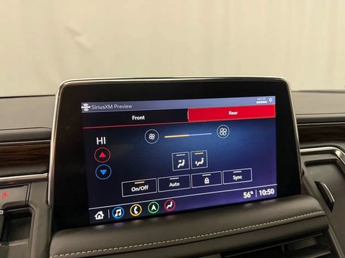 Used 2021 Chevrolet Suburban Premier AWD/4WD image 24