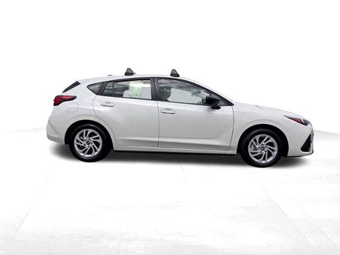 Used 2025 Subaru Impreza 2.0i AWD/4WD image 2