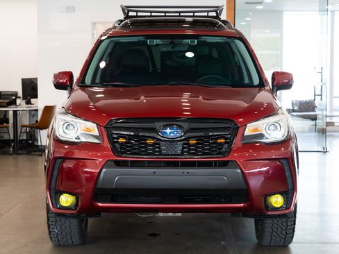 Used 2018 Subaru Forester 2.0XT Touring AWD/4WD image 2