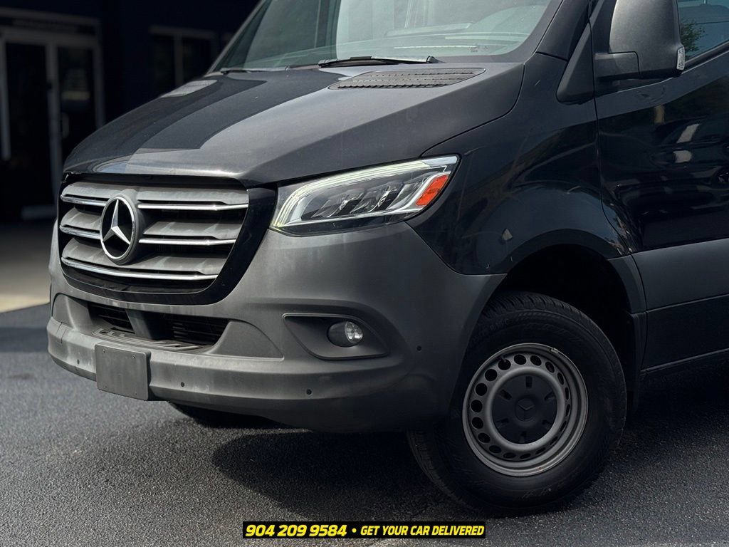 Used 2020 Mercedes-Benz Sprinter 3500 image 2