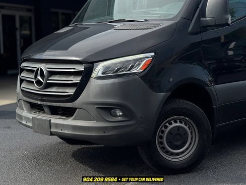 Used 2020 Mercedes-Benz Sprinter 3500 image 2