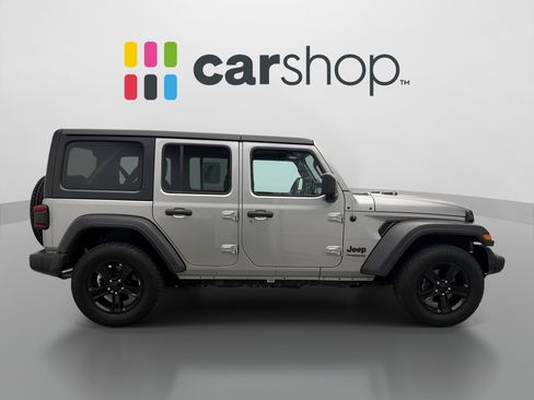 Used 2021 Jeep Wrangler Unlimited Sport AWD/4WD image 3