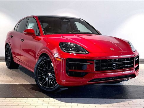 New 2026 Porsche Cayenne GTS AWD/4WD image 9