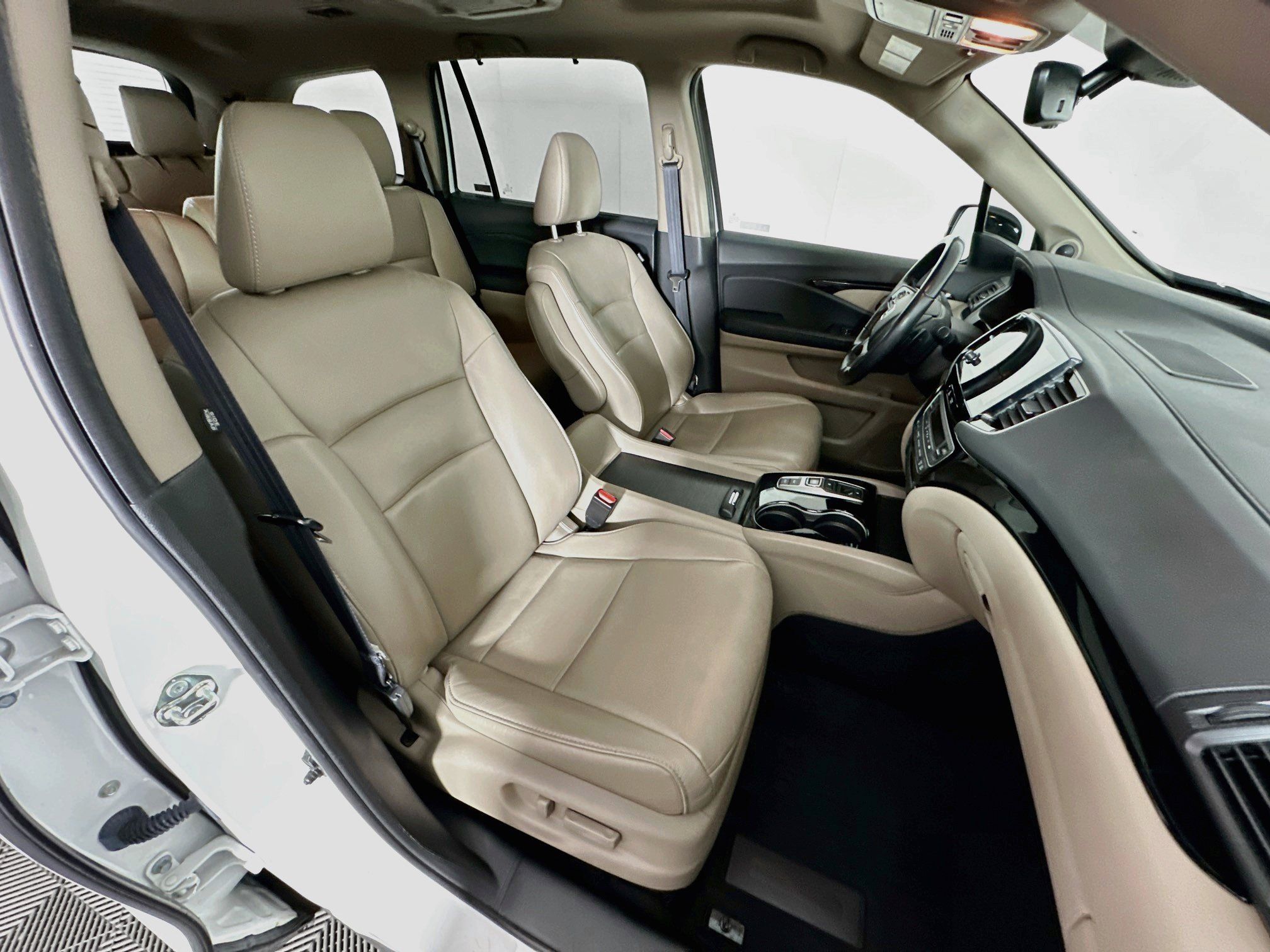 Used 2020 Honda Pilot Touring image 33