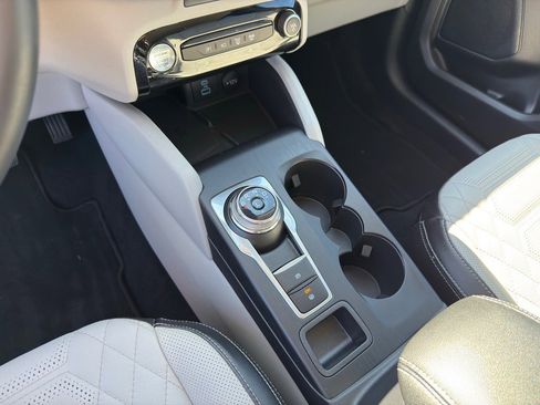 Used 2023 Ford Escape Platinum w/ Premium Technology Package image 15