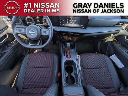 New 2026 Nissan Kicks SR w/ Cold Weather Package image 7