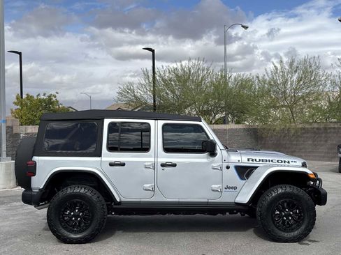 Used 2023 Jeep Wrangler Unlimited Rubicon 4xe AWD/4WD image 9
