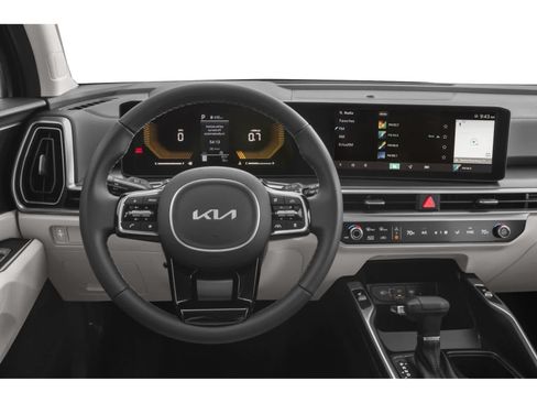 Used 2024 Kia Sorento S w/ Panoramic Sunroof Package FWD image 4