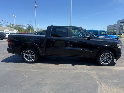 Used 2019 RAM 1500 Laramie AWD/4WD image 2