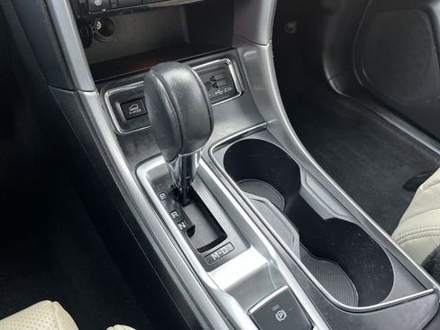 Used 2019 Subaru Ascent Limited image 22