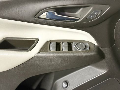 Used 2023 Chevrolet Equinox LT w/ Driver Convenience Package AWD/4WD image 23