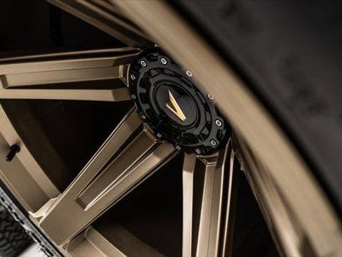 Used 2025 Jeep Gladiator Sport image 33