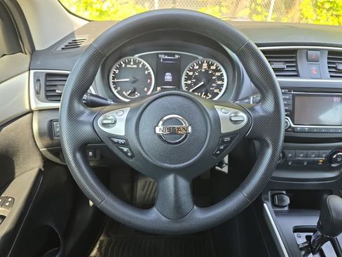 Used 2018 Nissan Sentra S FWD image 18