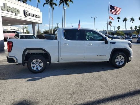 Used 2024 GMC Sierra 1500 SLE image 8