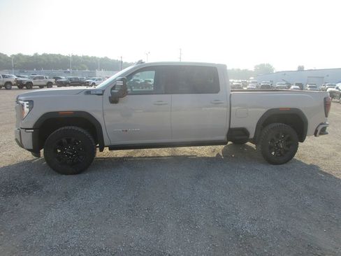New 2026 GMC Sierra 2500 AT4 w/ AT4 Premium Plus Package AWD/4WD image 9