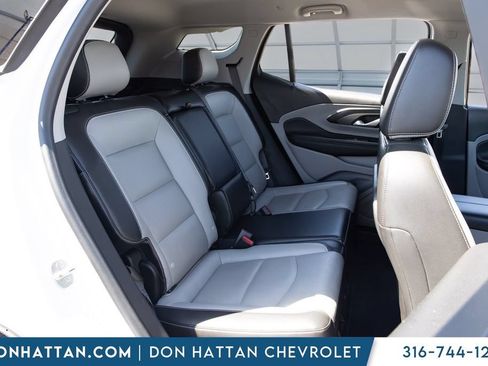 Used 2022 GMC Terrain SLT AWD/4WD image 19