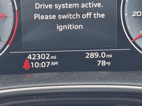 Used 2022 Audi Q7 2.0T Premium Plus w/ Premium Plus Package AWD/4WD image 22