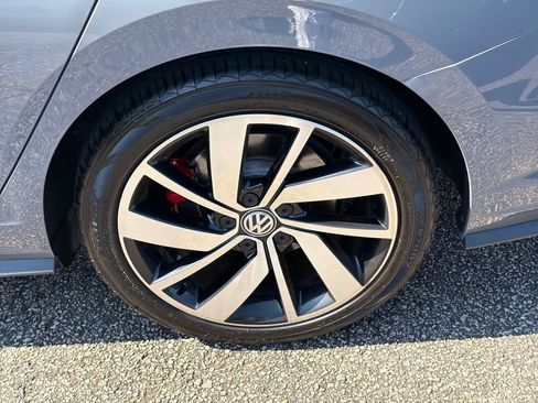 Used 2021 Volkswagen Jetta GLI FWD image 19