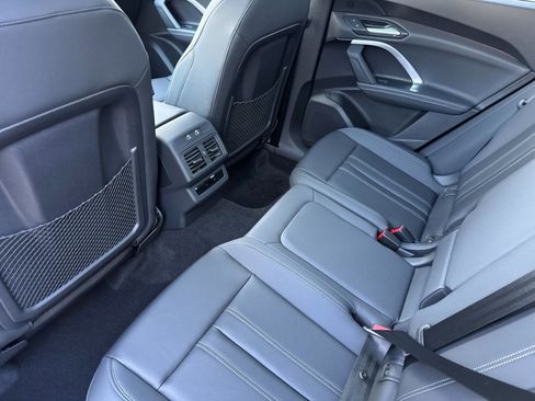 New 2026 Audi Q5 Premium image 9