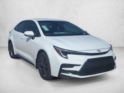 New 2026 Toyota Corolla SE image 3