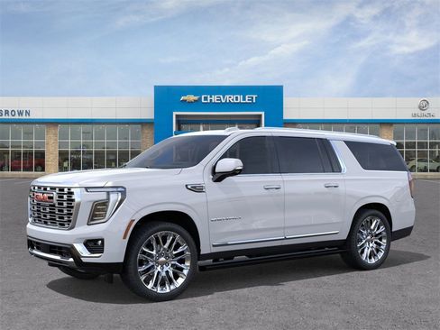 New 2026 GMC Yukon XL Denali w/ Denali Reserve Package image 2