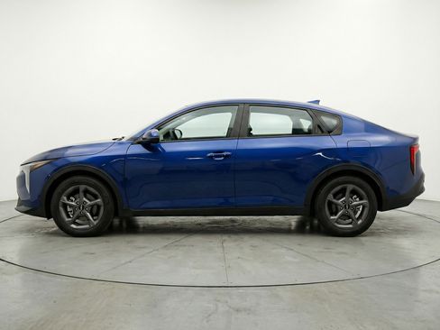 Used 2025 Kia K4 LXS image 5