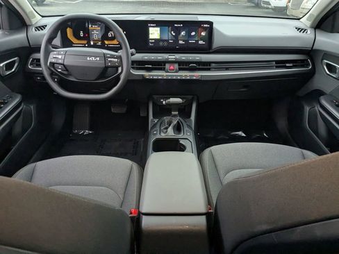 Used 2025 Kia K4 LXS image 27