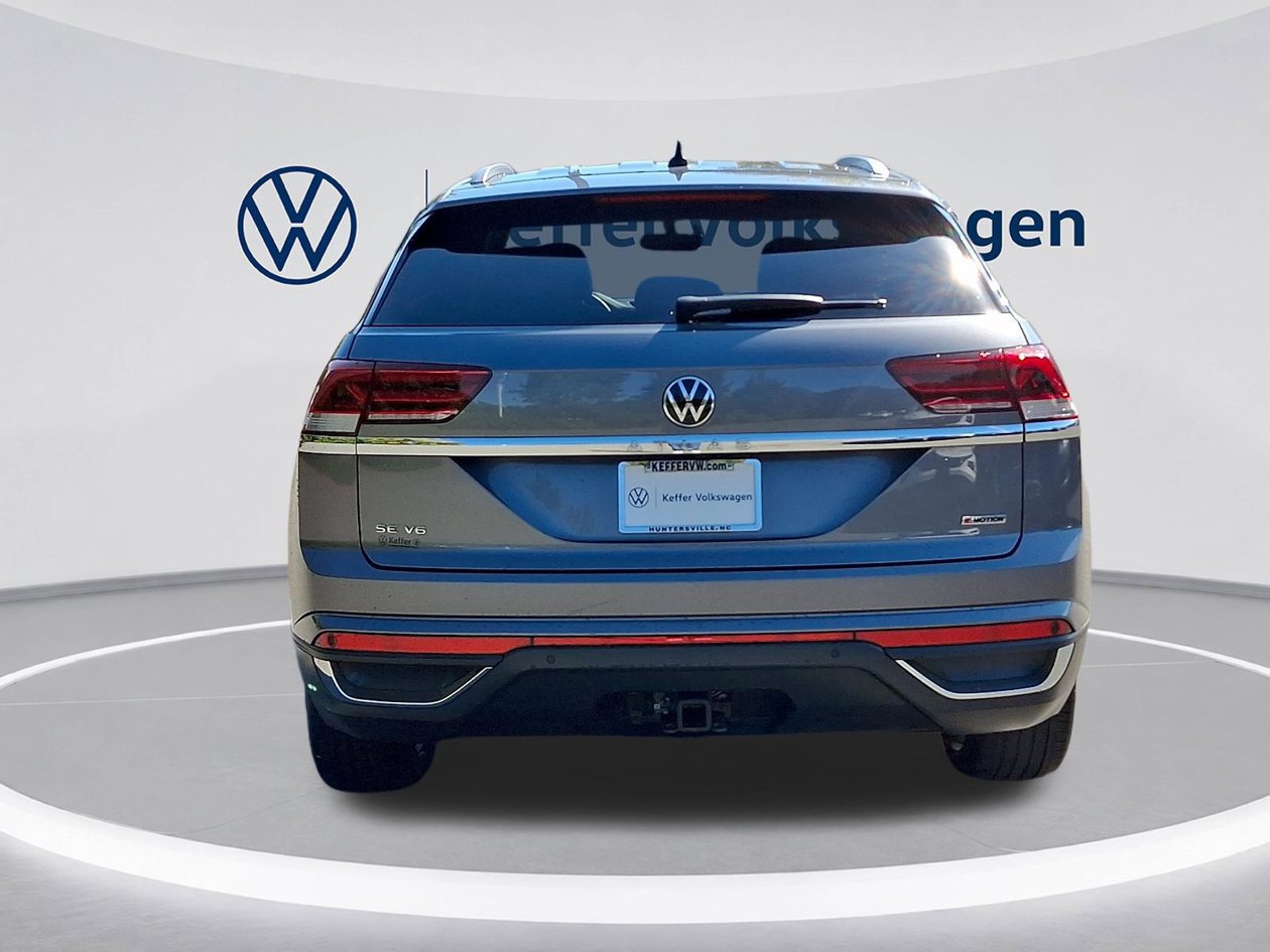 Certified 2022 Volkswagen Atlas Cross Sport SE AWD/4WD image 5