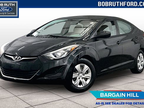 Used 2016 Hyundai Elantra SE image 1