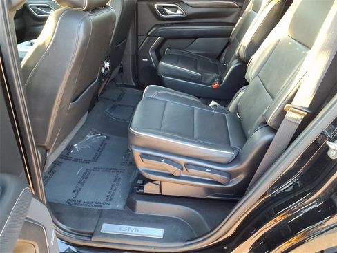 Used 2021 GMC Yukon SLT image 15