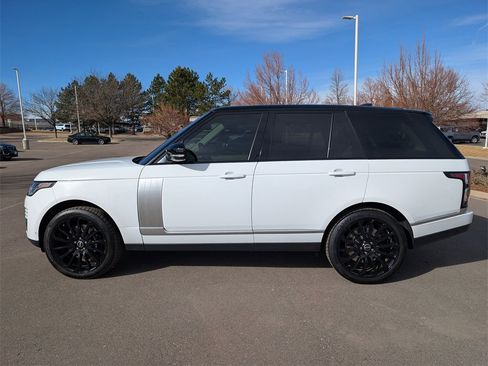 Used 2022 Land Rover Range Rover Westminster Edition image 3