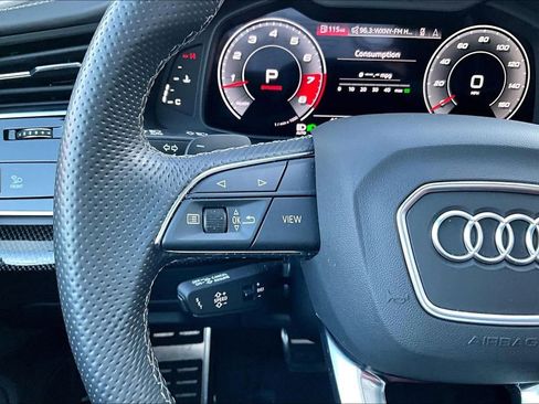 Used 2023 Audi SQ8 Premium Plus w/ SQ8 Luxury Package image 11