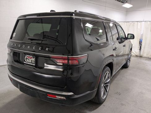 New 2025 Jeep Wagoneer Series III w/ Premium Group I image 3