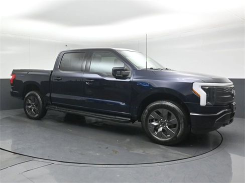 Used 2024 Ford F150 Lightning Lariat image 1