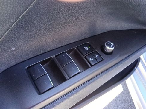 Used 2023 Toyota Camry XSE w/ Navigation Package image 12