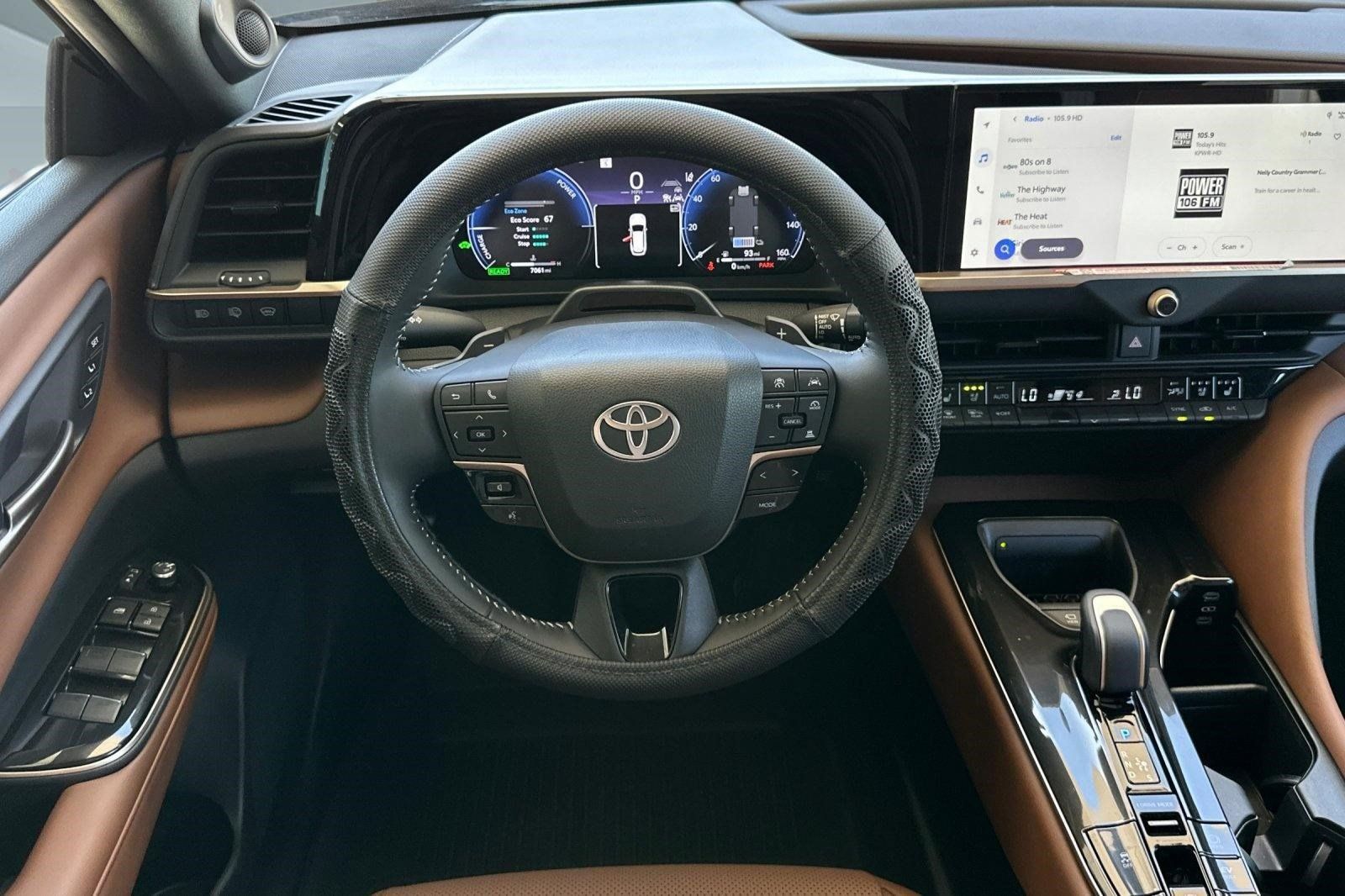 Used 2026 Toyota Crown Signia w/ Advanced Technology Package AWD/4WD image 31