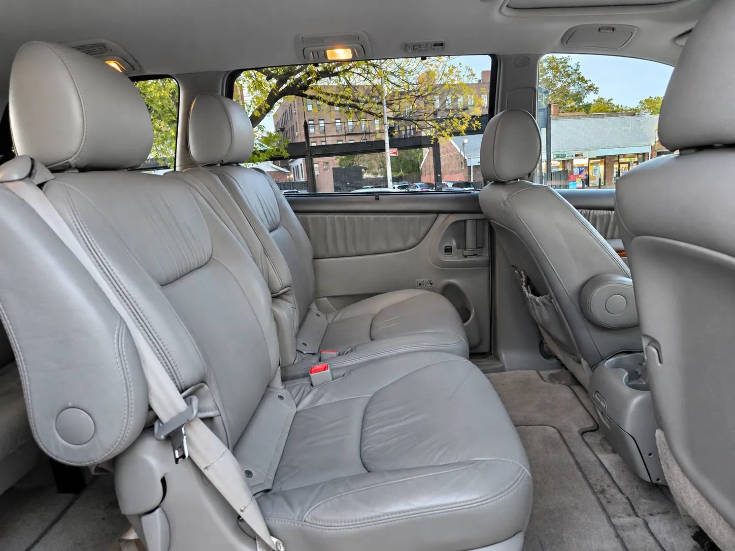Used 2008 Toyota Sienna XLE AWD/4WD image 32