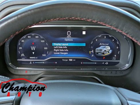 Used 2022 Chevrolet Tahoe RST w/ Luxury Package RWD image 32
