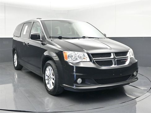 Used 2019 Dodge Grand Caravan SXT FWD image 1