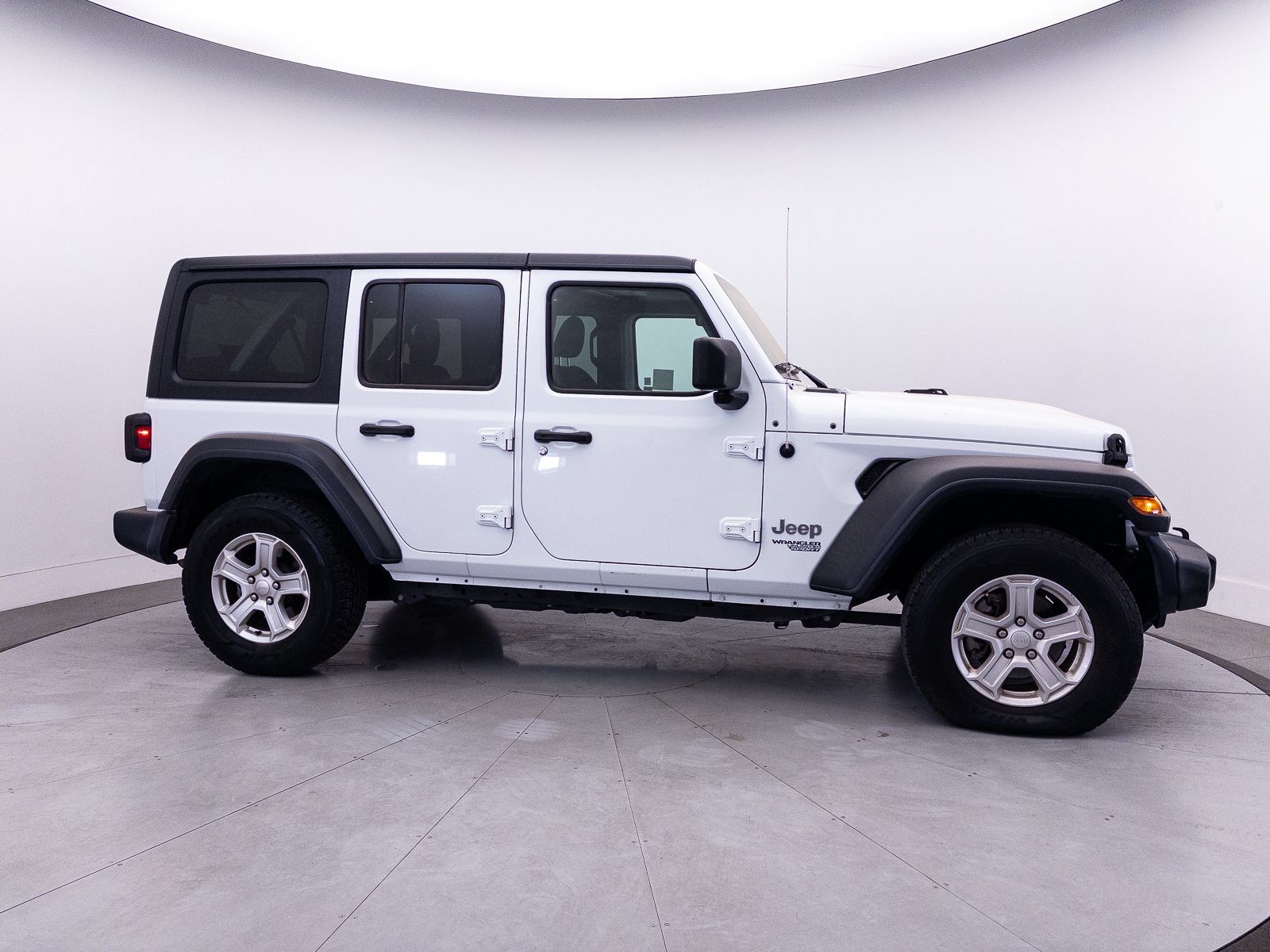 Used 2020 Jeep Wrangler Unlimited Sport S AWD/4WD image 38