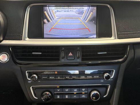 Used 2020 Kia Optima S FWD image 12