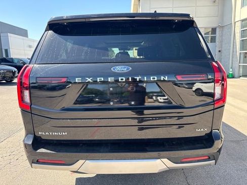 Used 2025 Ford Expedition Max Platinum AWD/4WD image 7