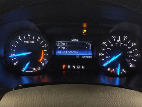 Used 2018 Ford Explorer XLT image 23