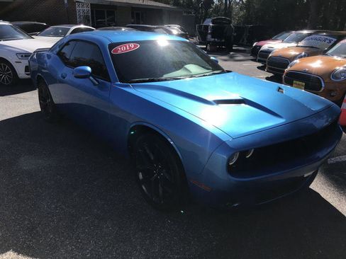Used 2019 Dodge Challenger SXT w/ Blacktop Package image 3